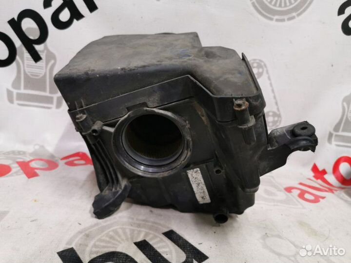 Корпус воздушного фильтра Ford Focus 2 хетчбек 1.6