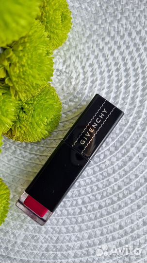 Помада Givenchy