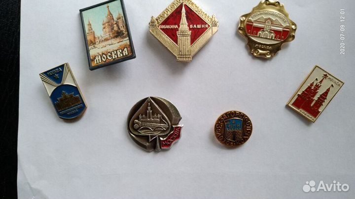 Продам коллекцию значков