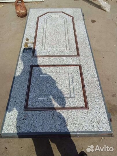 Дверь металлическая