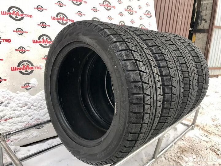Bridgestone Blizzak Revo GZ 225/55 R17