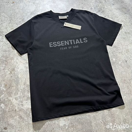 Футболка мужская Essentials