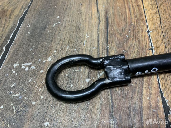 Ford EcoSport Крюк буксировочный