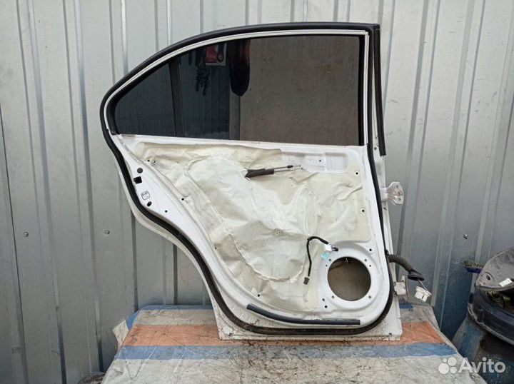 Петля задняя левая Chevrolet Epica 2003 - 2012