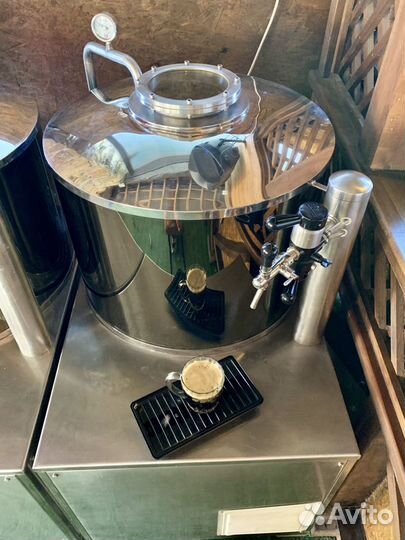 Мобильный форфас для продажи пива и напитков