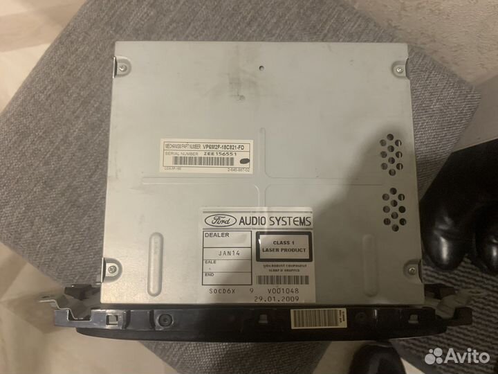 Продам магнитолу Sony на Ford Mondeo 4