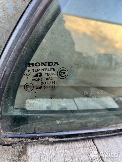 Форточка задней правой двери Honda Accord 6