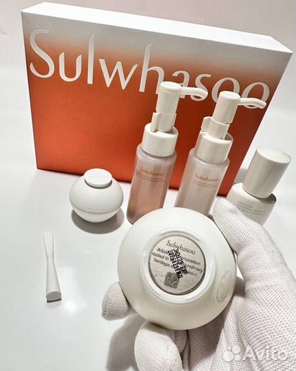 Sulwhasoo подарочный набор с кремом для век