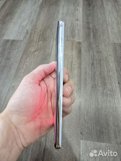 Samsung Galaxy S10+, 8/128 ГБ