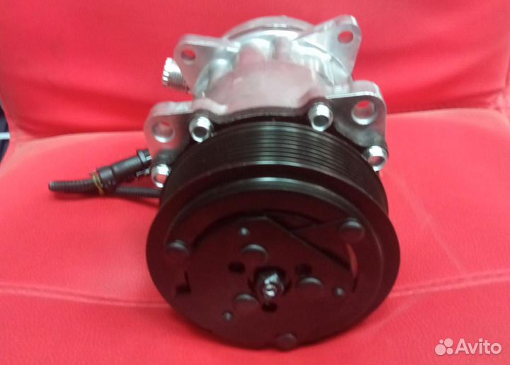 Компрессор кондиционера MAN TGA, TGS, TGX