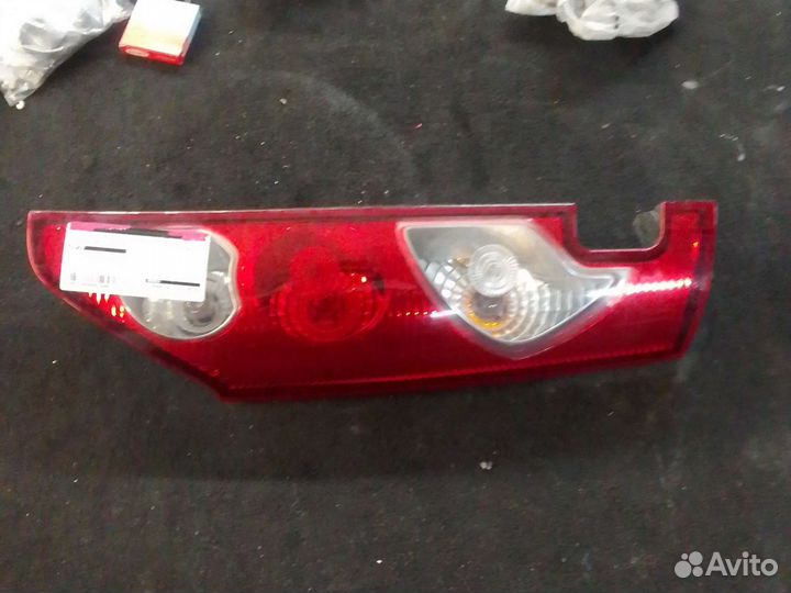 Фонарь задний правый Renault Kangoo 2