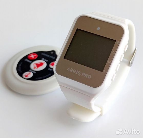 Комплекты вызова персонала: кнопка вызова и часы