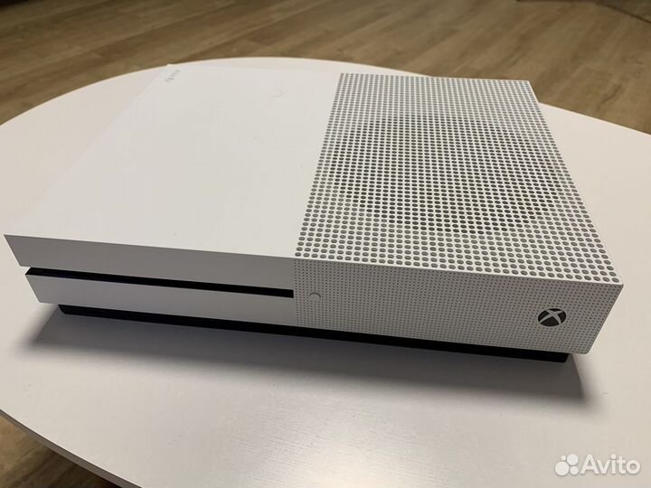 Xbox One s