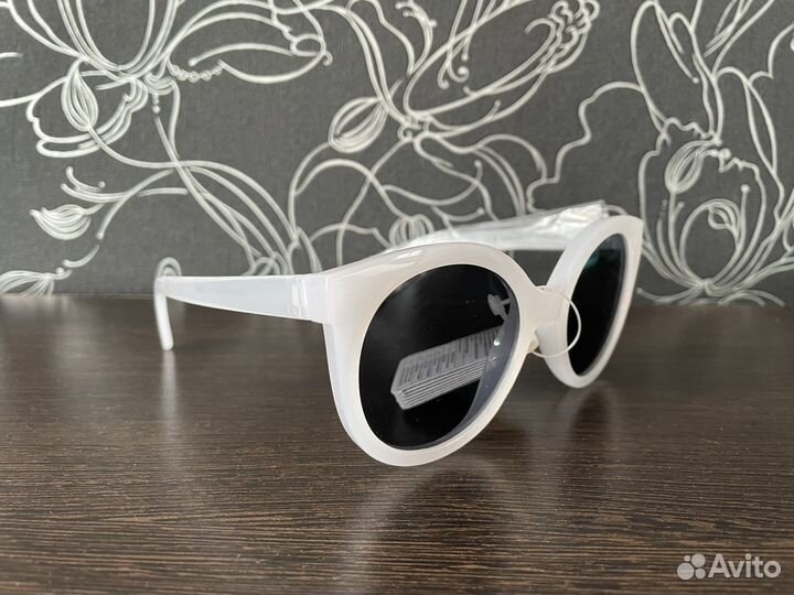 Солнцезащитные очки