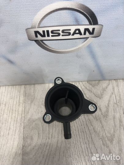 Фланец крышка термостата Nissan almera G15