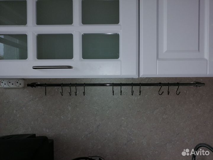 Держатель для поварешек на кухне