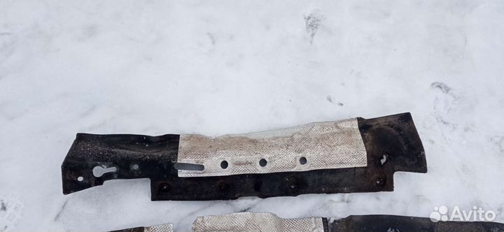 Тепловой экран мотора Шкода Октавия А7