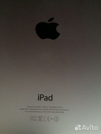 Apple iPad WI-FI Cellular 4G 32GB не включается