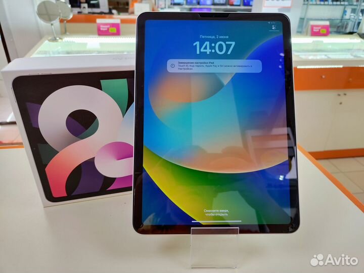 Планшет Apple iPad Air 4 Wi-Fi 256Gb (7 ветров)