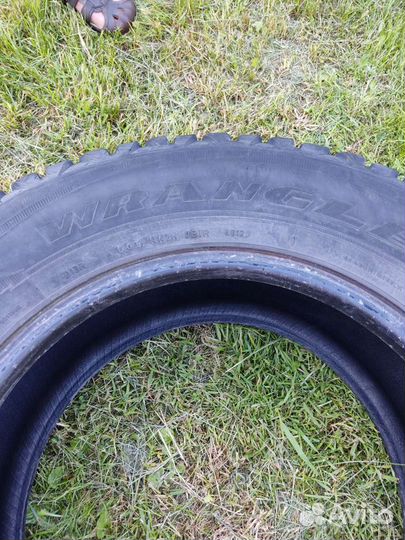 Goodyear Wrangler AT 265/65 R17