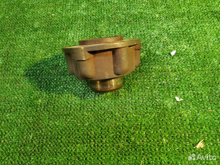 Крепление шкива коленвала Land Rover 5.0