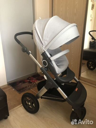 Прогулочная коляска stokke