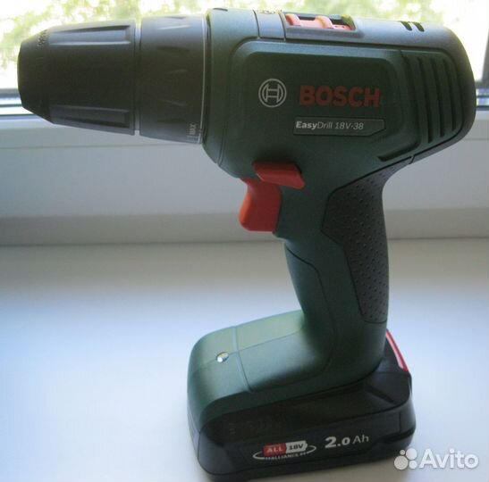 Аккумуляторная дрель-шуруповерт Bosch Easydrill 18