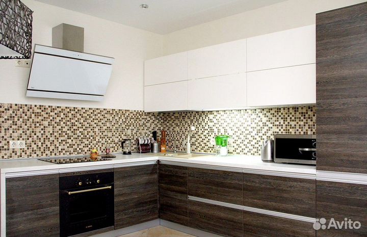 Кухонный гарнитур угловой в потолок на заказ