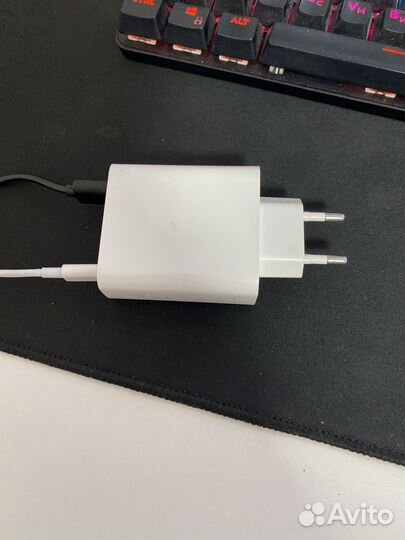 Зарядное устройство