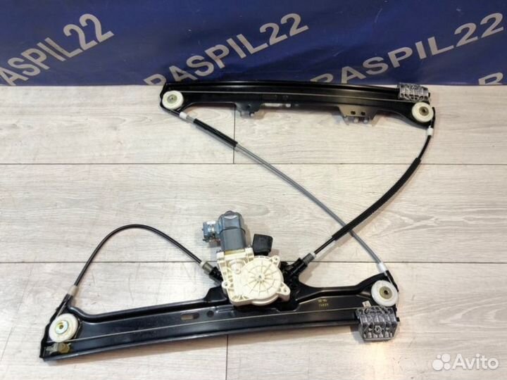 Стеклоподъемник передний правый Bmw 525I Левый