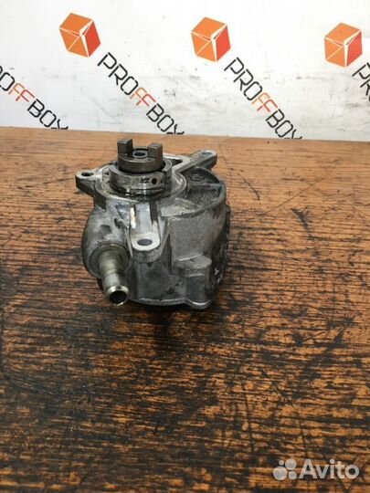 Насос вакуумный Mercedes E-Class W211 OM642 3.0