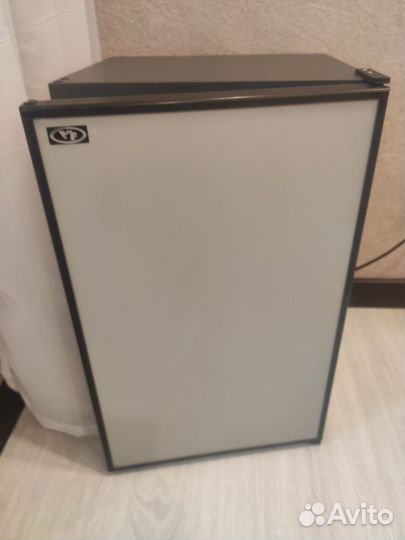 Холодильник (мини) Vitrifrigo C50