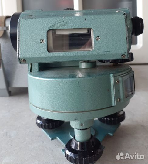 2Н-10Л нивелир