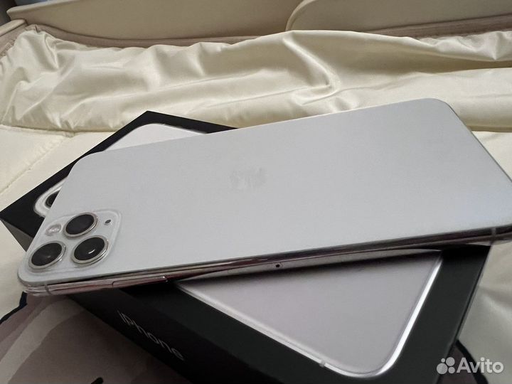 iPhone 11 pro max 64gb