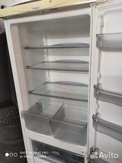 Холодильник бу (рабочий)