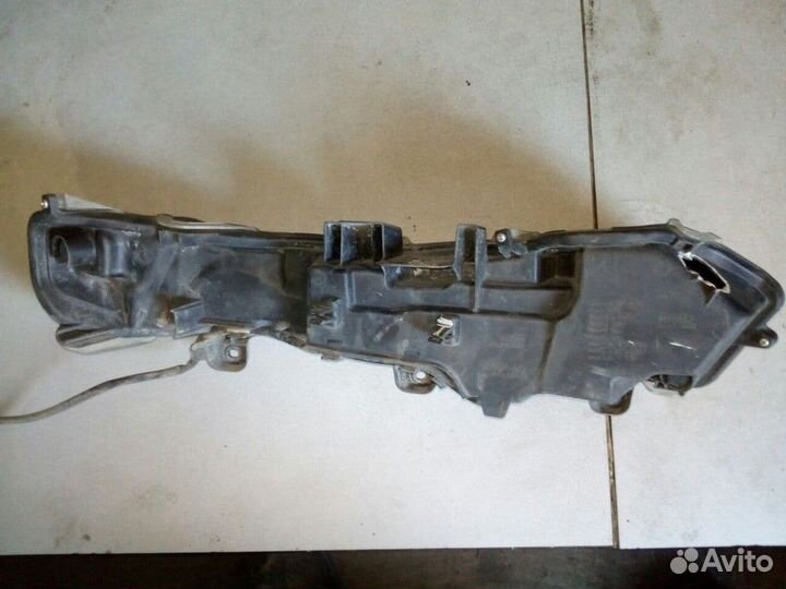 Указатель поворота левый Lexus NX