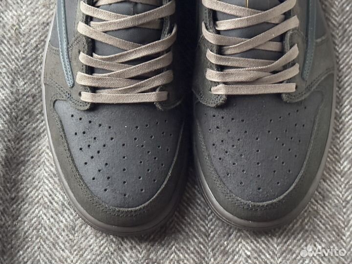 Travis Scott x Nike Air Jordan 1 Low Velvet Brown