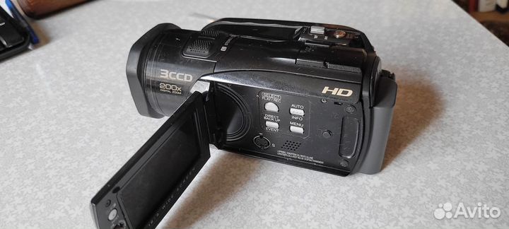JVC HD Everio GZ-hd3er (60 Гб)