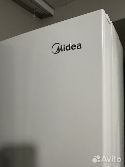 Холодильник Midea новый / No Frost