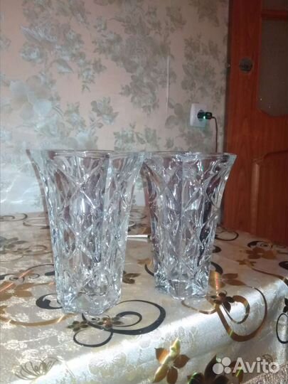Хрустальная ваза