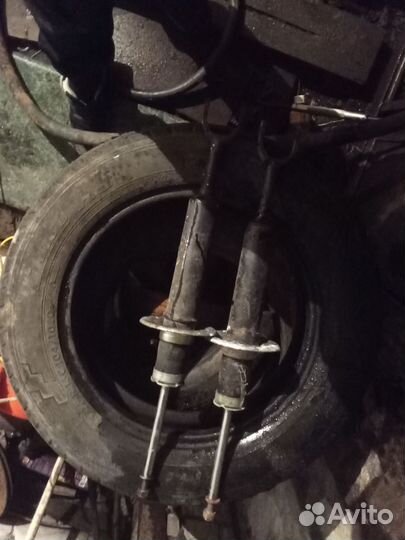 Амортизаторы передние Ауди а4