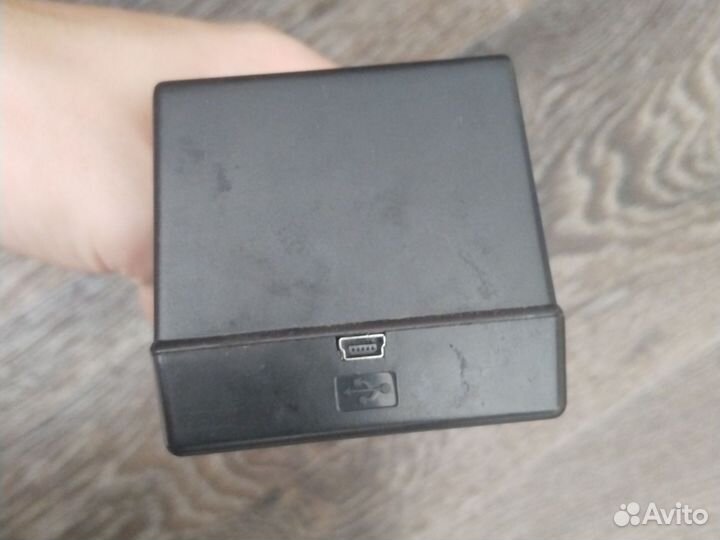 Зарядная станция для двух геймпадов xbox One