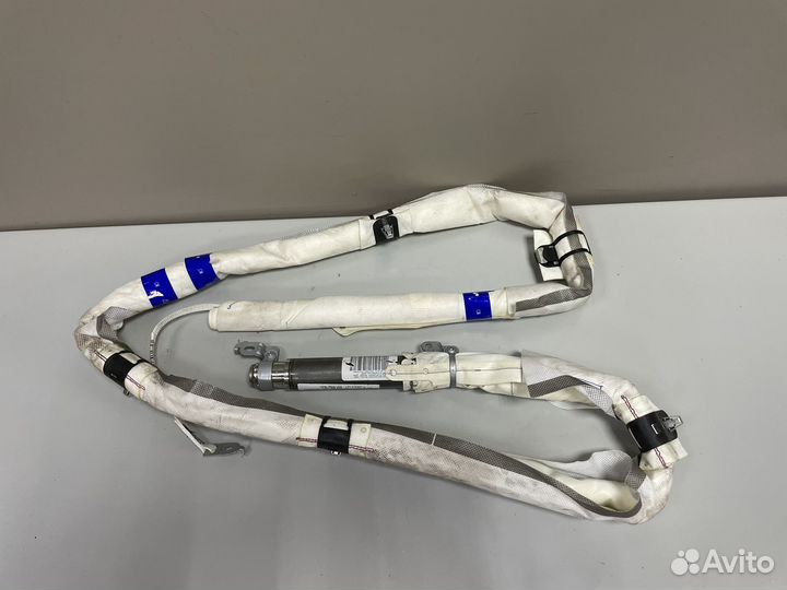 Шторка безопасности правая Ауди А4 Б8