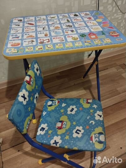 Детский столик и стульчик