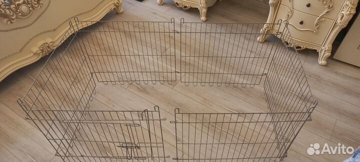 Вольер, клетка