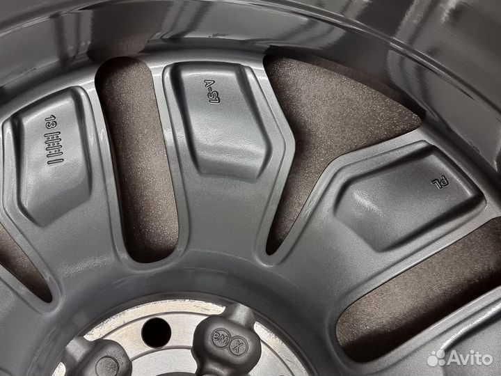 Новый ориг. диск R17 Citroen C5 III 9678796077