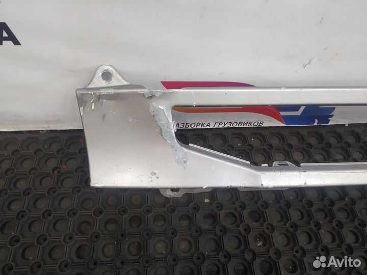 Решетка радиатора нижняя Scania 5-series