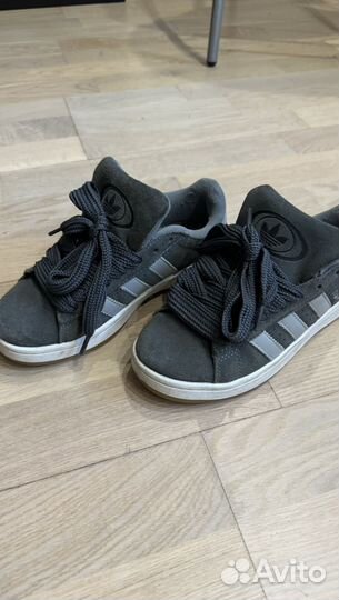 Кроссовки adidas