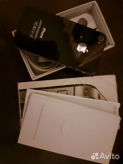 iPhone 4S, 16 ГБ