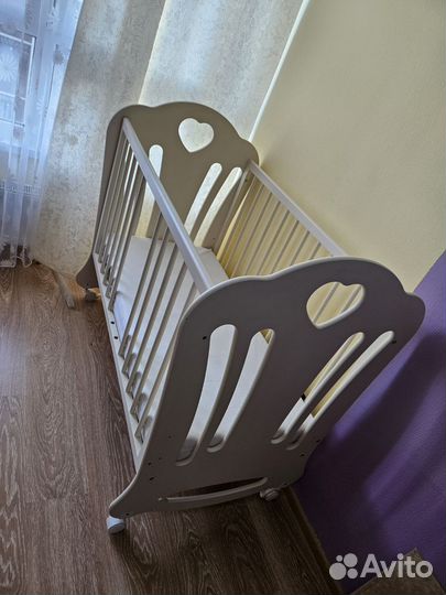 Детская кроватка
